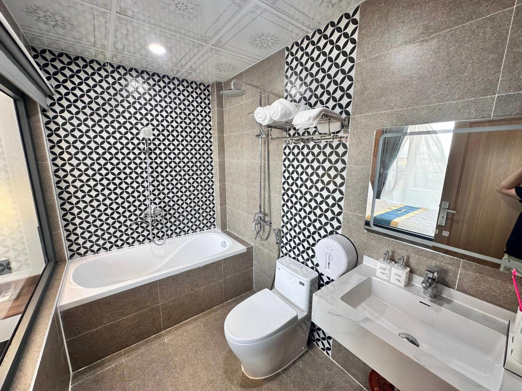 Hotel Phi Hung Тамки Екстериор снимка